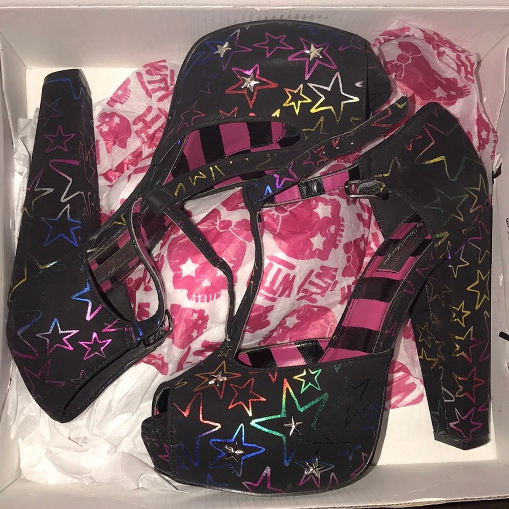 Avril Lavigne Star multi-color pumps